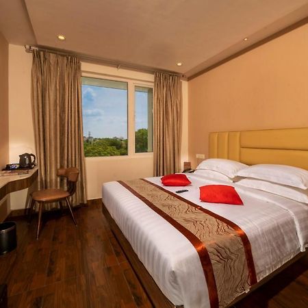 ซีอาร์ กรันเด บาย วิท โฮเต็ล Hotel มทุราย ภายนอก รูปภาพ