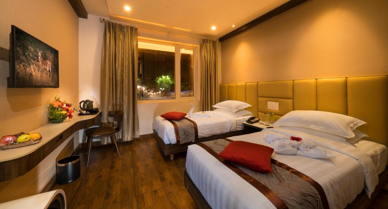 ซีอาร์ กรันเด บาย วิท โฮเต็ล Hotel มทุราย ภายนอก รูปภาพ